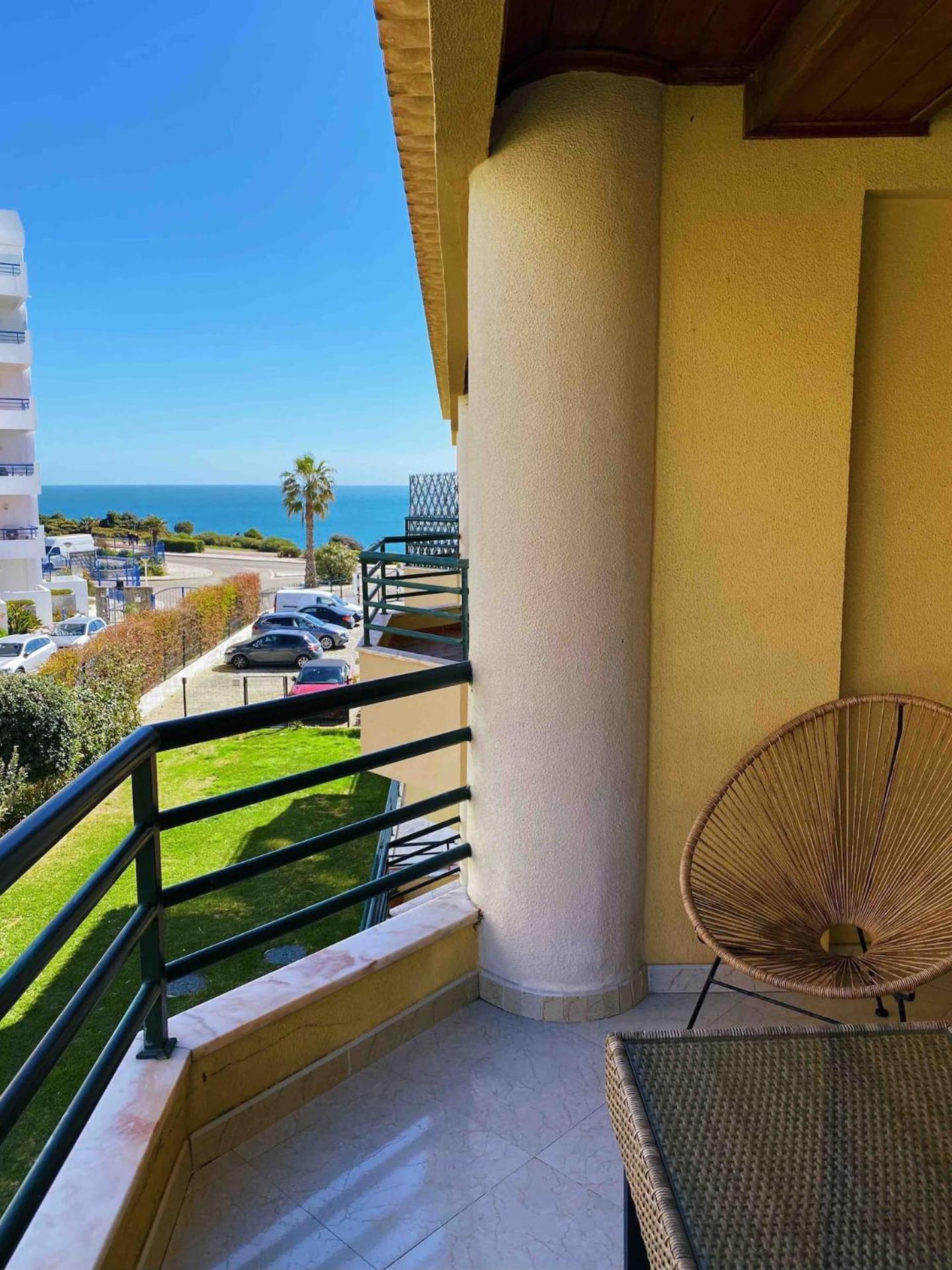 Sea View W Pool, Terrace & Parking Apartman Cascais Kültér fotó